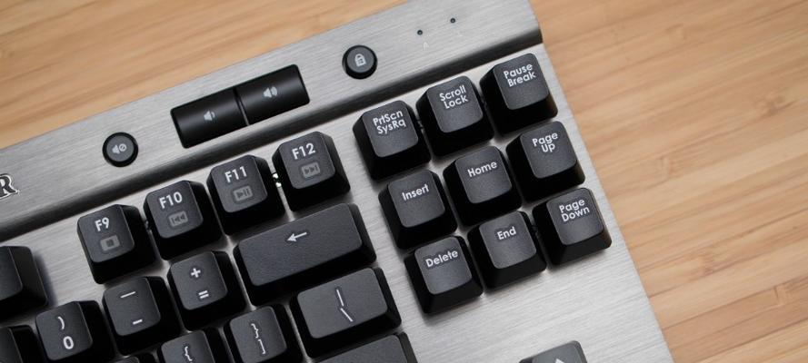 海盗船K65机械键盘（高品质机械键盘，为游戏玩家而生）