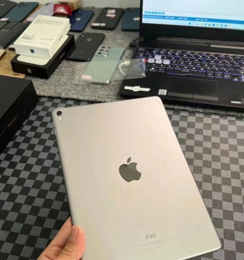 苹果9.7iPad（全方位满足工作和娱乐需求，尽显苹果品质）