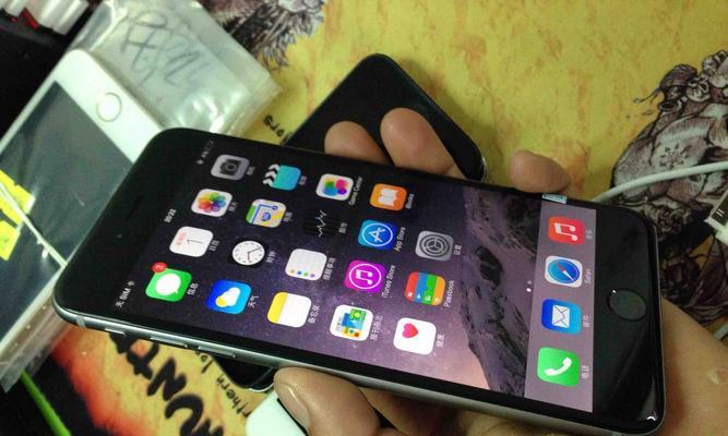 探索iPhone6Plus（一款引人注目的手机版本比较）