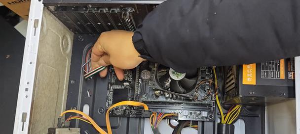 联想大黑边电脑开不了机的原因及解决方法（分析大黑边电脑无法开机的几个常见问题及解决方案）